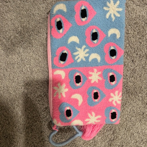 Le Pom Pom PINK & BLUE HEARTS CLUTCH - Picture 7 of 7